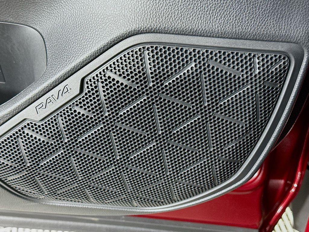 Thumbnail: 2025 Toyota RAV4 - 19