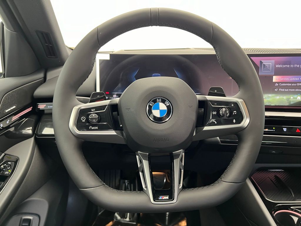 Thumbnail: 2026 BMW 5 Series - 16