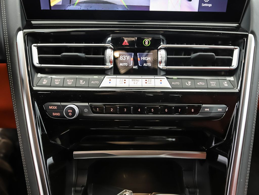 Thumbnail: 2026 BMW 8 Series - 18