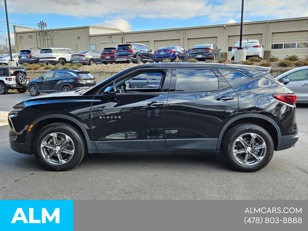 Used 2023 Black Chevrolet LT image 5