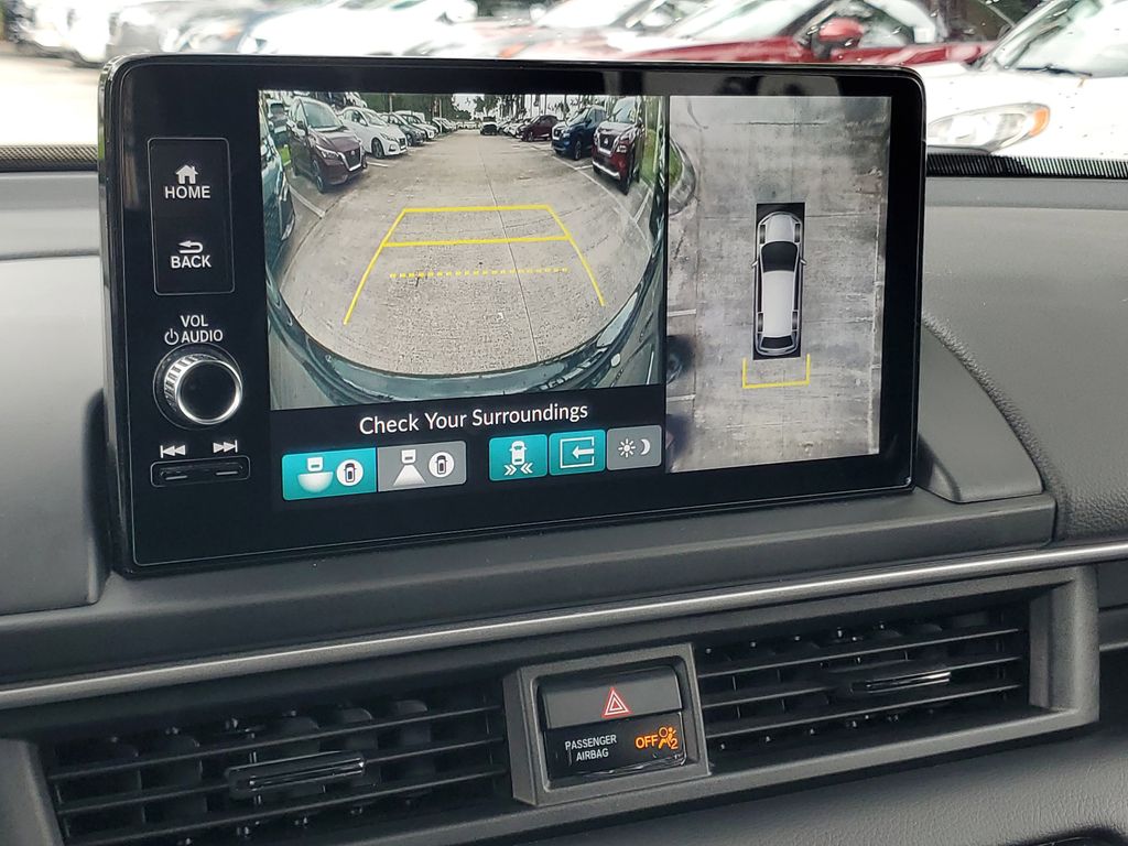 used 2025 Honda Pilot car, priced at $44,382