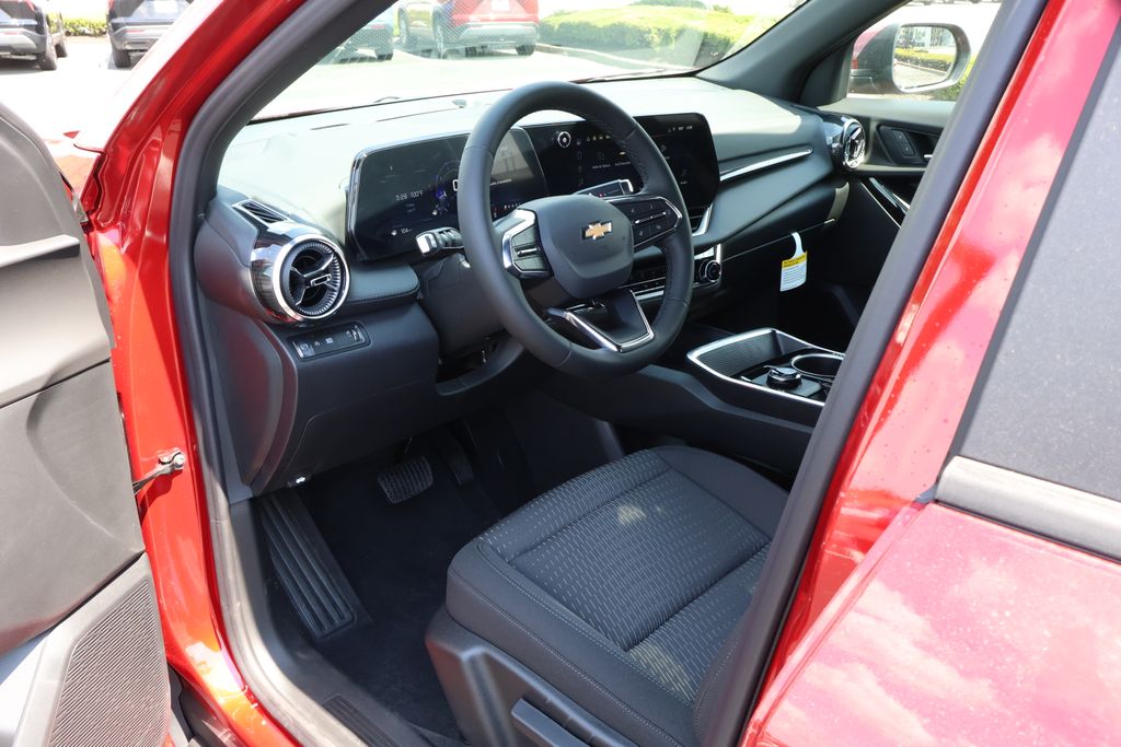 Thumbnail: 2026 Chevrolet Equinox - 13