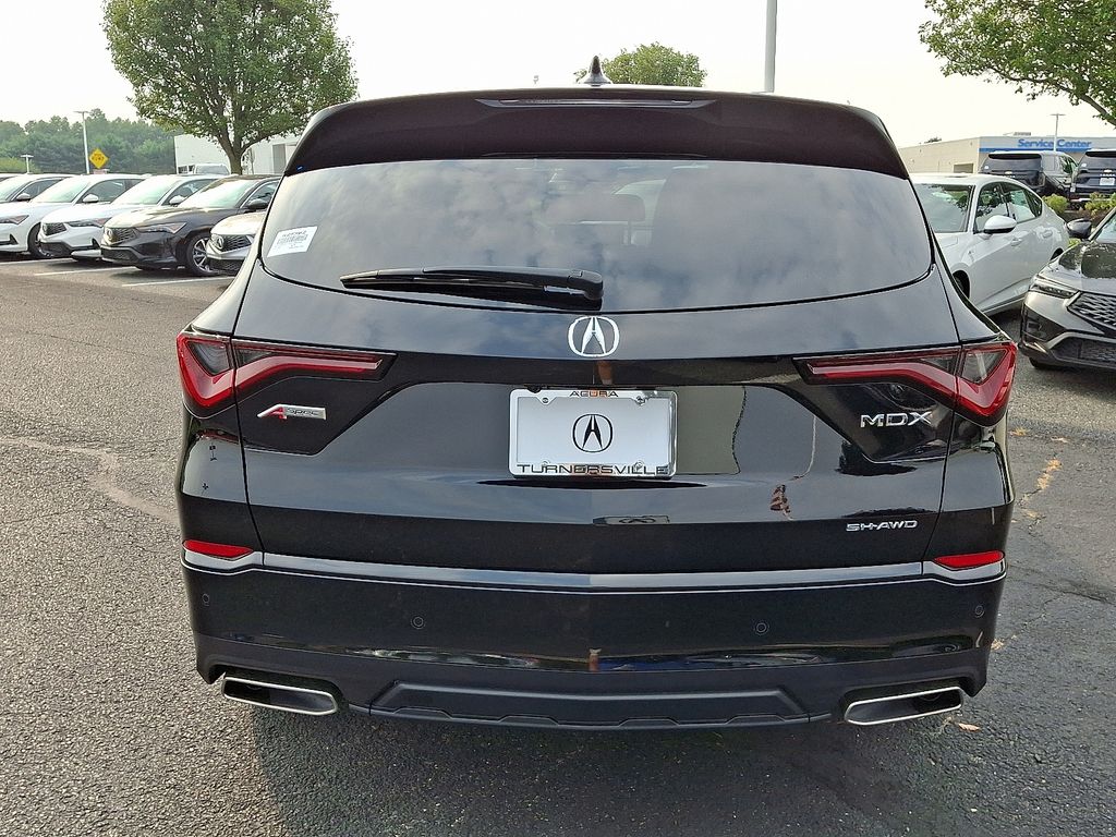 Thumbnail: 2023 Acura MDX - 5