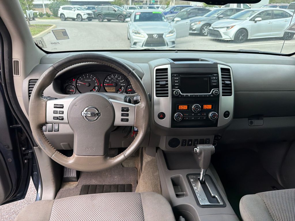 Used 2017 Nissan Frontier SV 4D Crew Cab