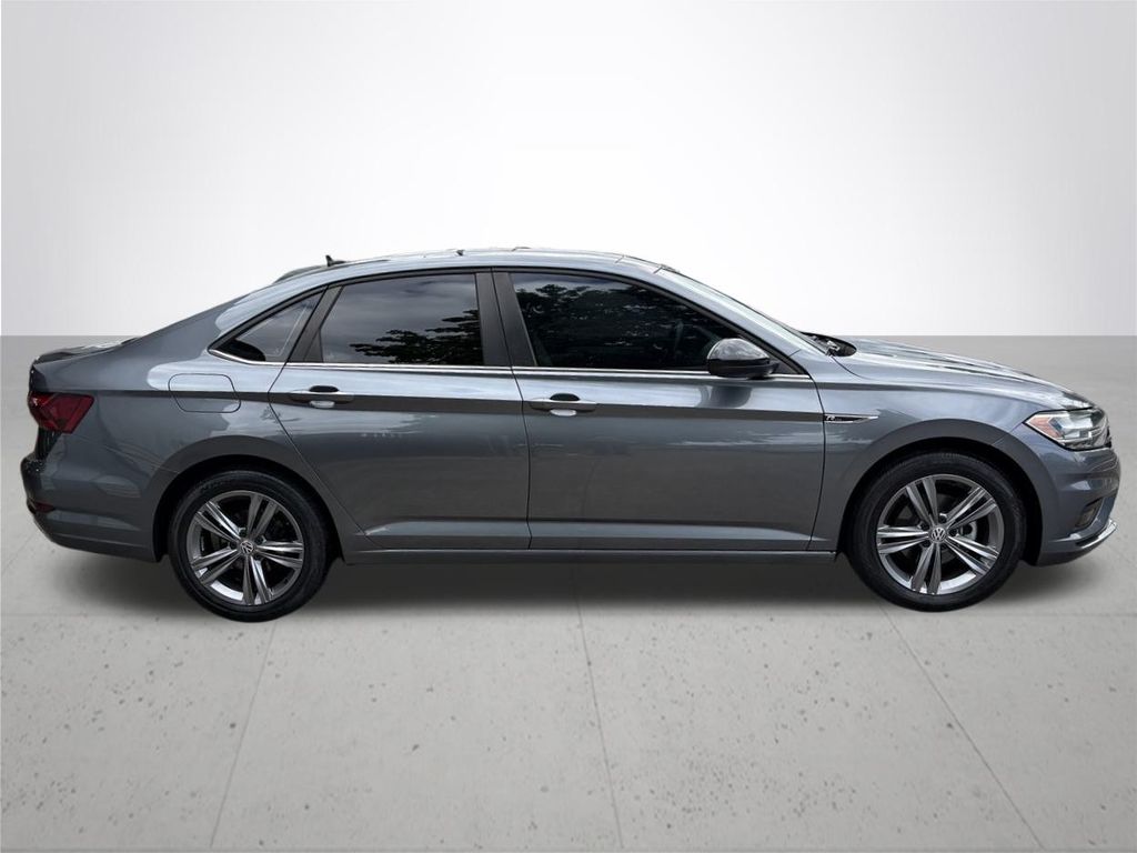 2021 Volkswagen Jetta R-Line