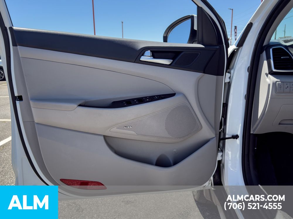 Used 2019 White Pearl Hyundai Sport image 11