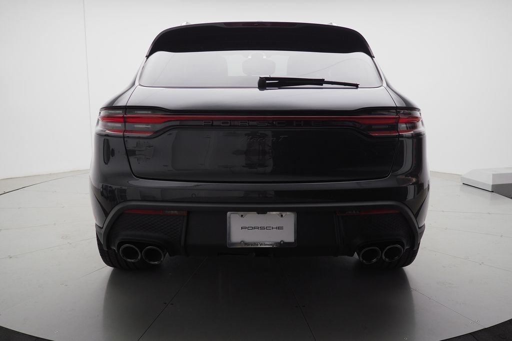 Thumbnail: 2026 Porsche Macan - 6