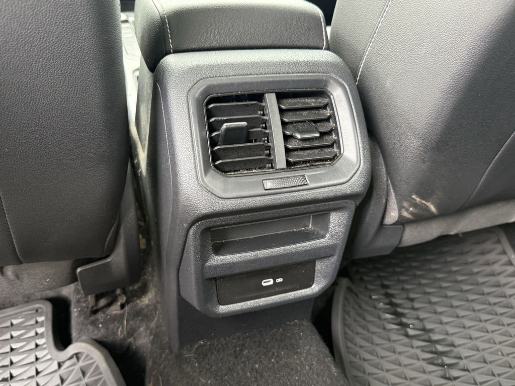 2022 Volkswagen Taos 1.5T SE  at DeMontrond Auto Country