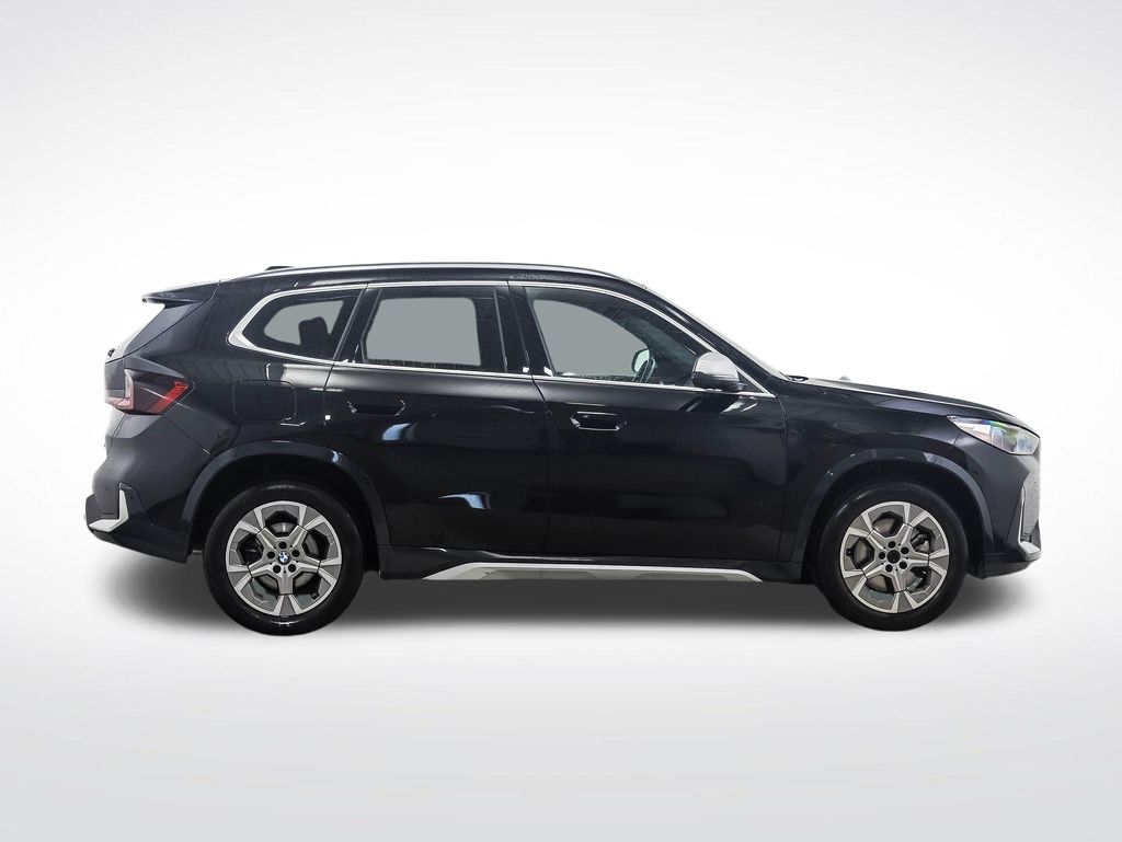 Thumbnail: 2023 BMW X1 - 6