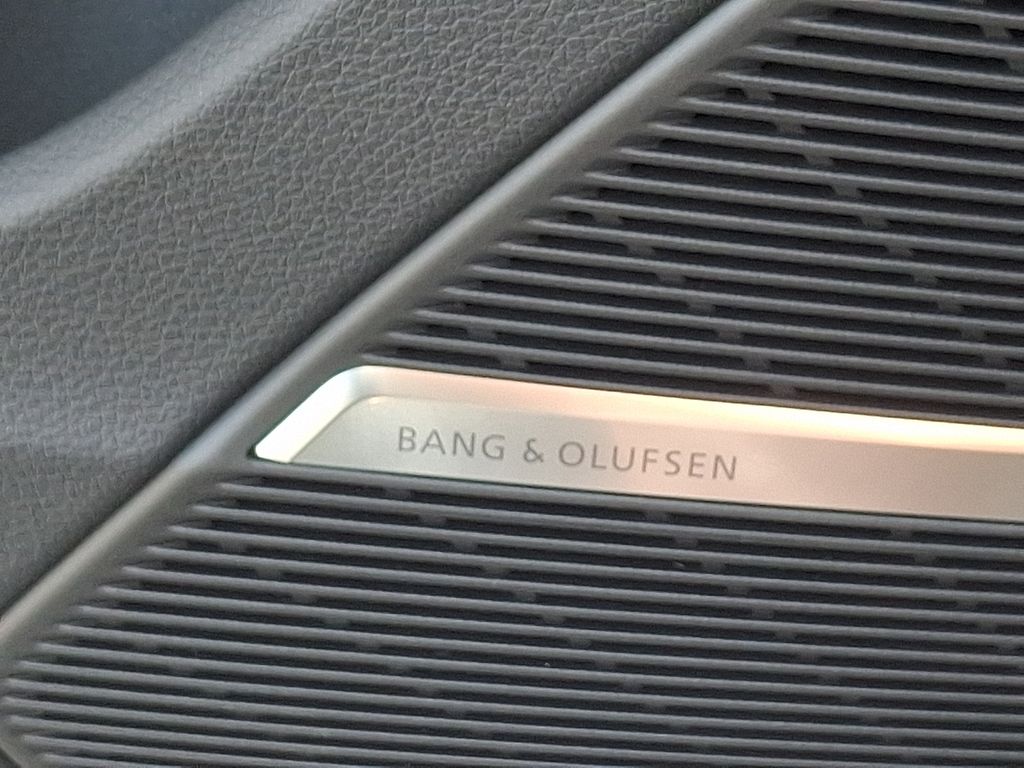Thumbnail: 2026 Audi Q7 - 20