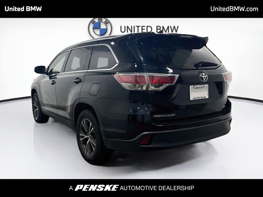 Thumbnail: 2016 Toyota Highlander - 7