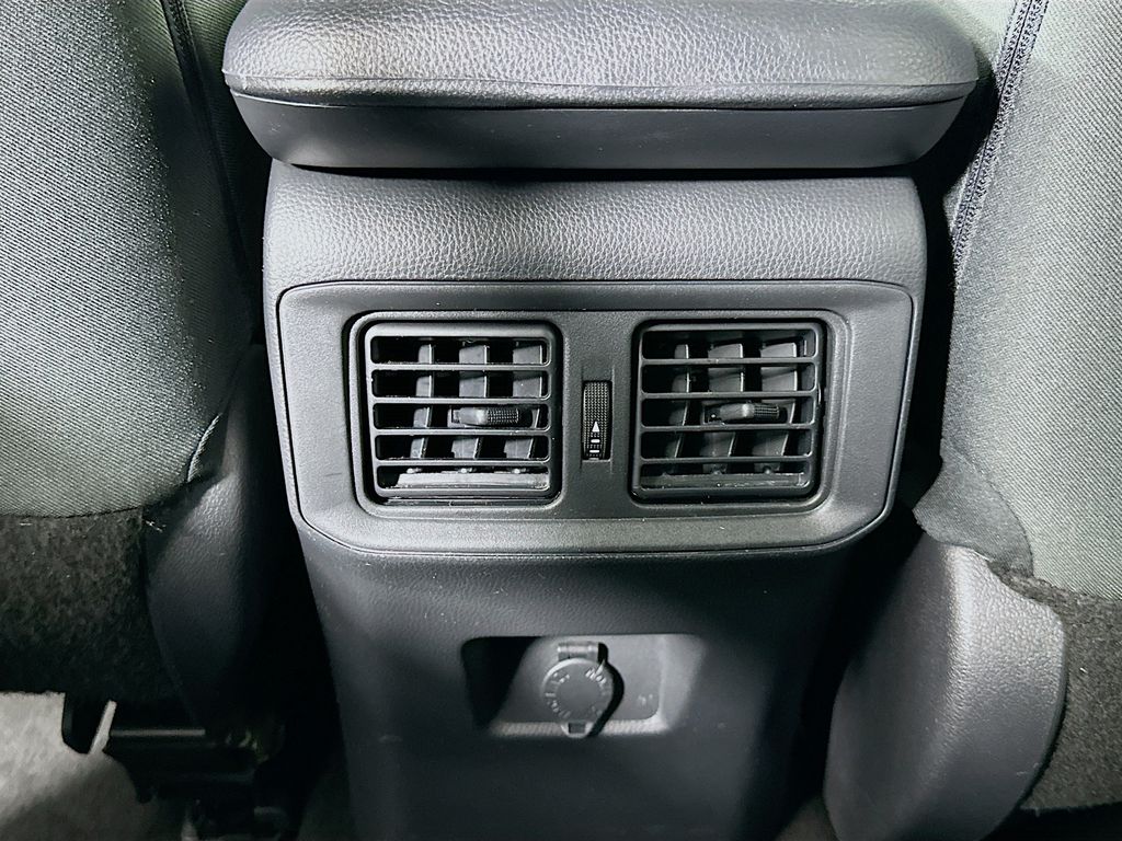 Thumbnail: 2023 Toyota RAV4 - 24