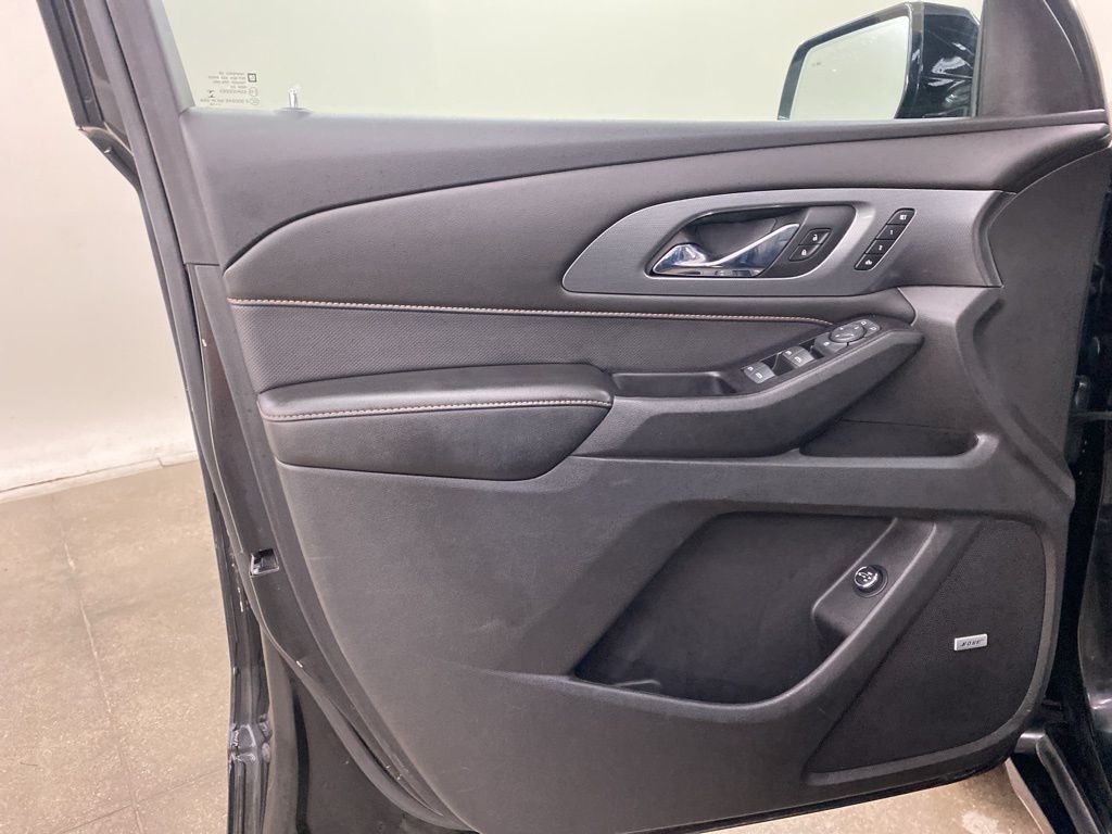 2018 Chevrolet Traverse Premier photo
