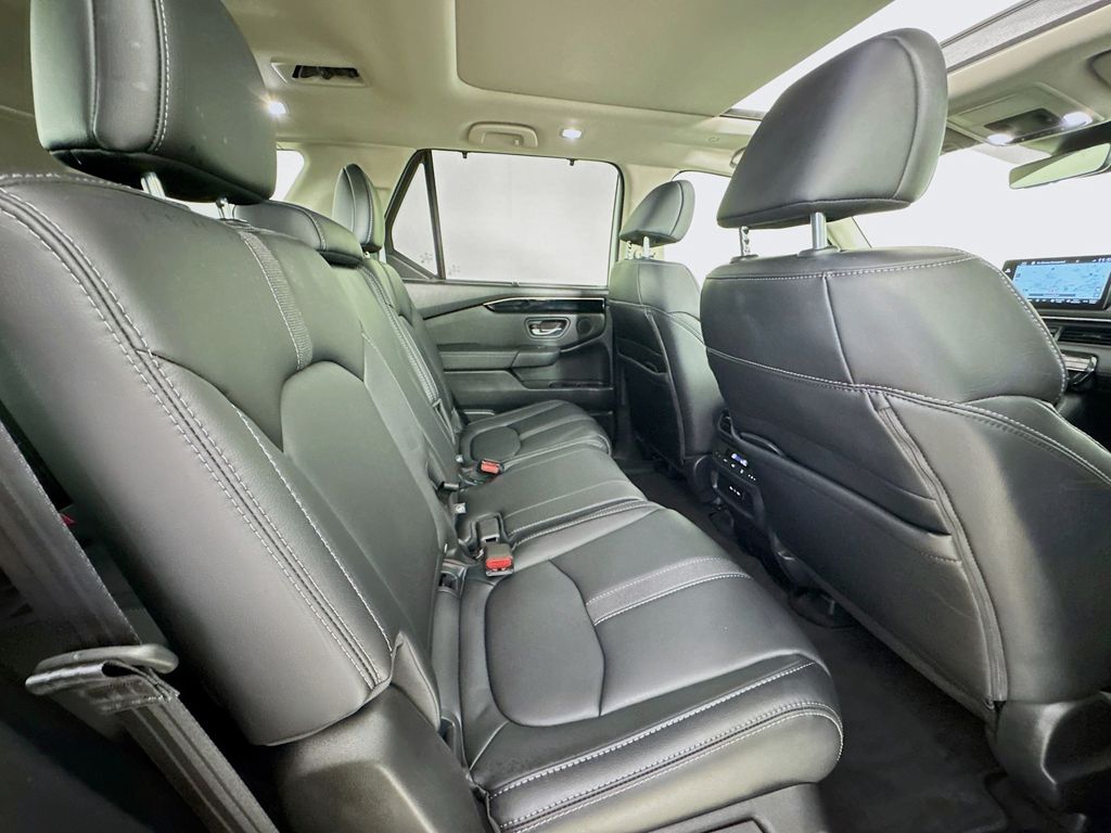 Used Car 2025 Honda Pilot  Touring For Sale Under $50,000 In Austin, Texas
