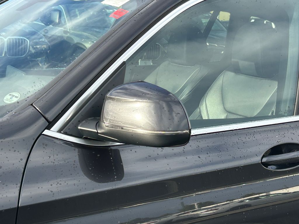 Thumbnail: 2022 BMW X3 - 10