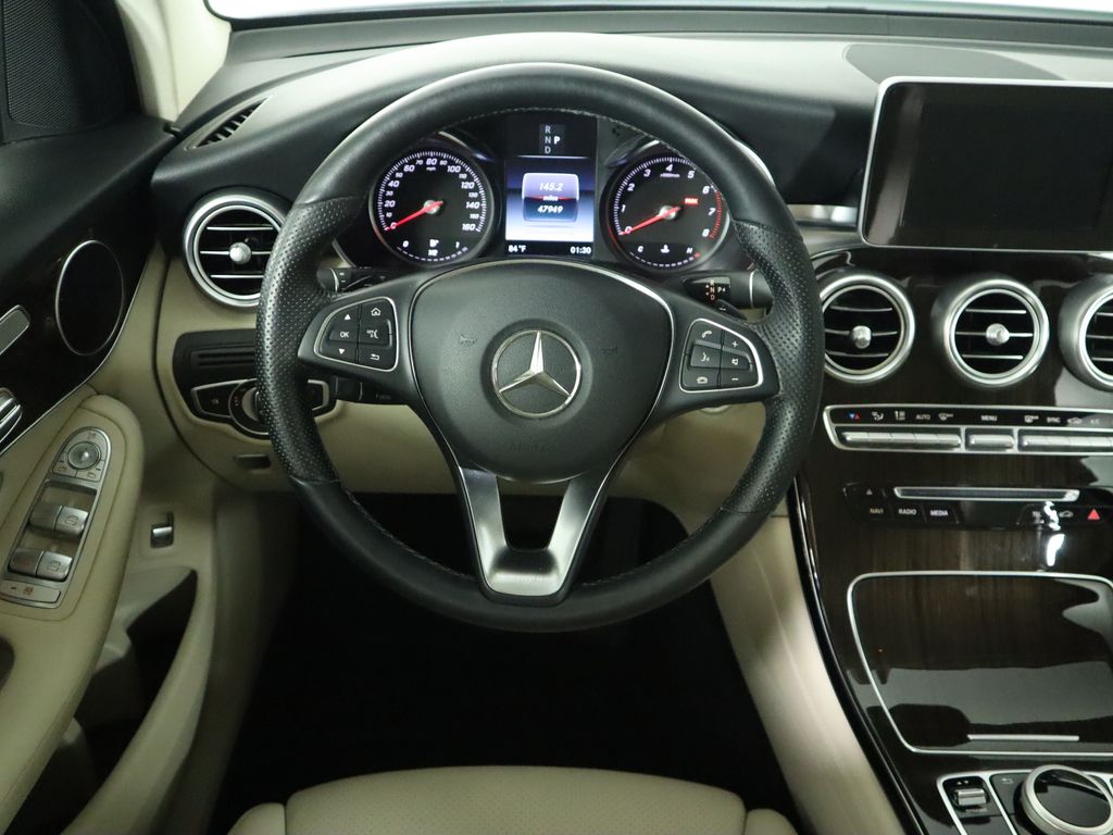 2019 Mercedes-Benz GLC 300 10