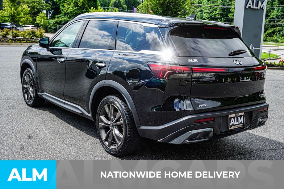 Used 2022 Black INFINITI LUXE image 5