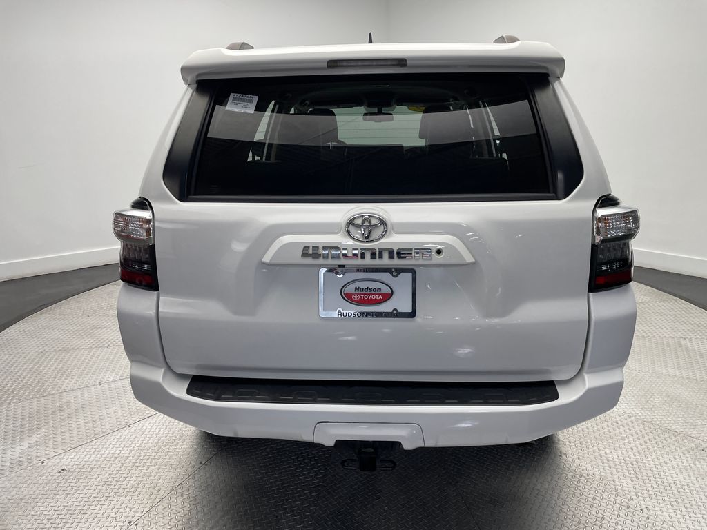 Thumbnail: 2019 Toyota 4Runner - 6