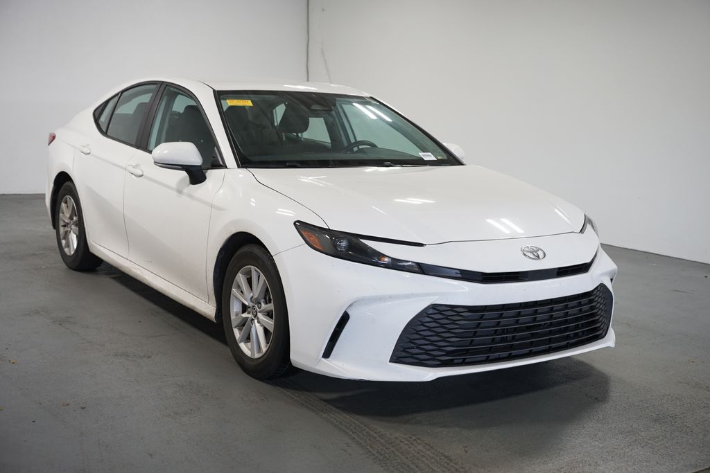 Thumbnail: 2025 Toyota Camry - 3