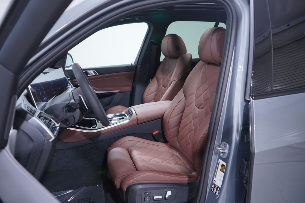 Thumbnail: 2026 BMW X5 - 7