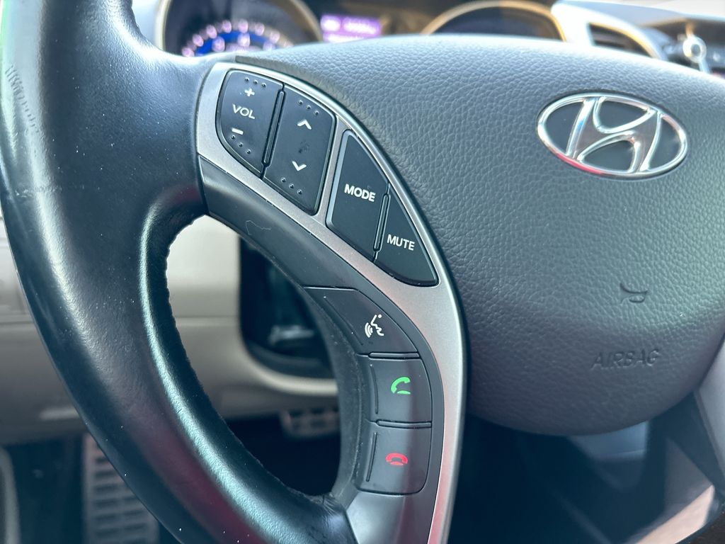 Thumbnail: 2014 Hyundai Elantra - 16