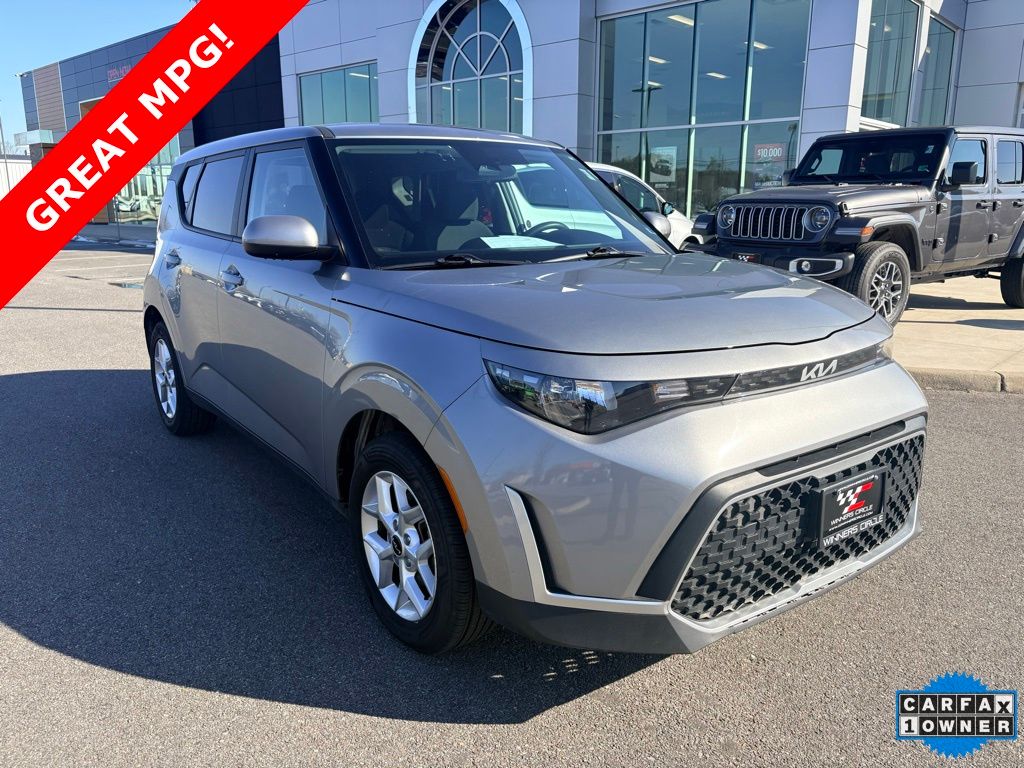 2024 Kia Soul LX FWD