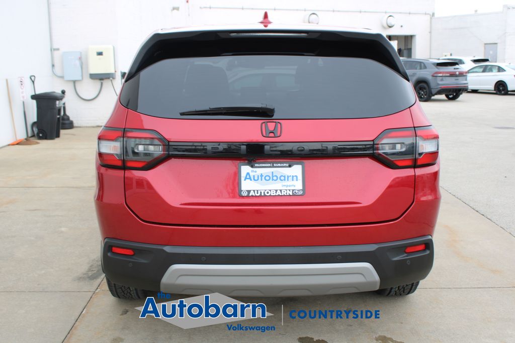 View vehicle photo 5