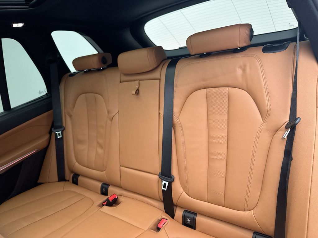 2022 BMW X5 xDrive40i 14