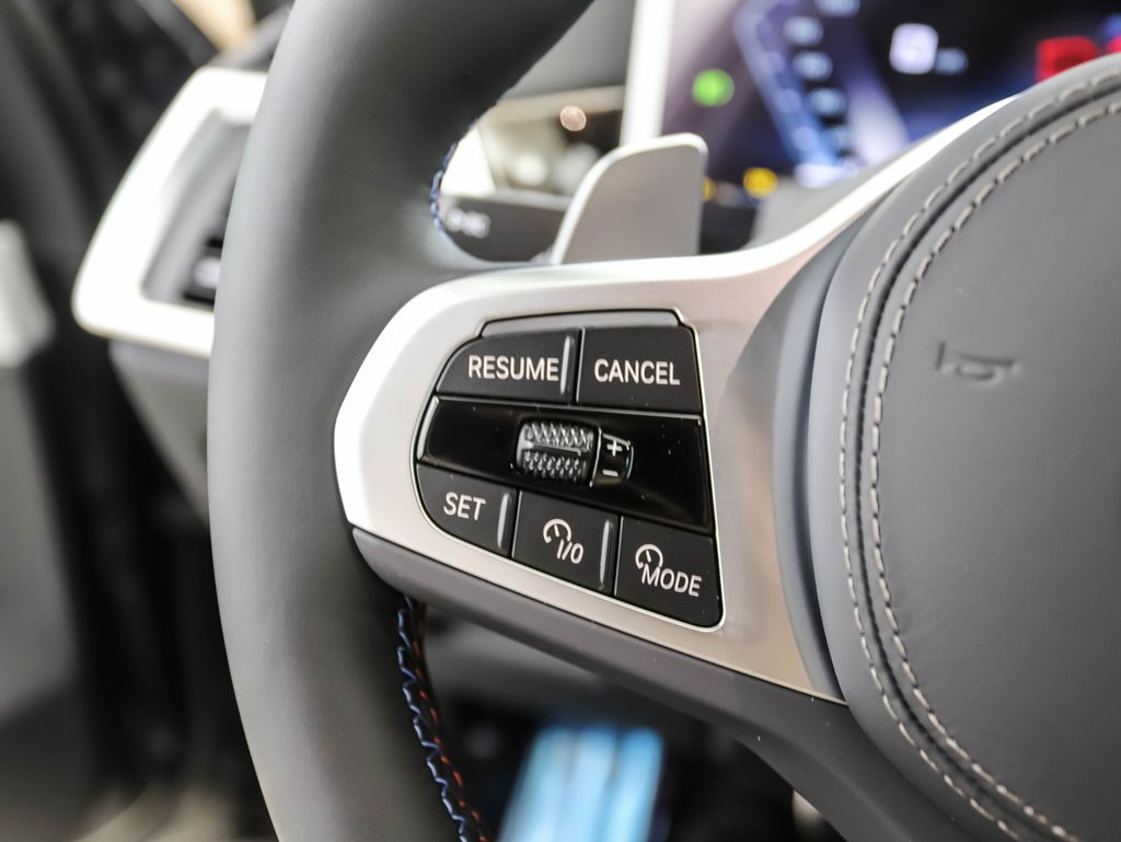 Thumbnail: 2026 BMW X5 - 13