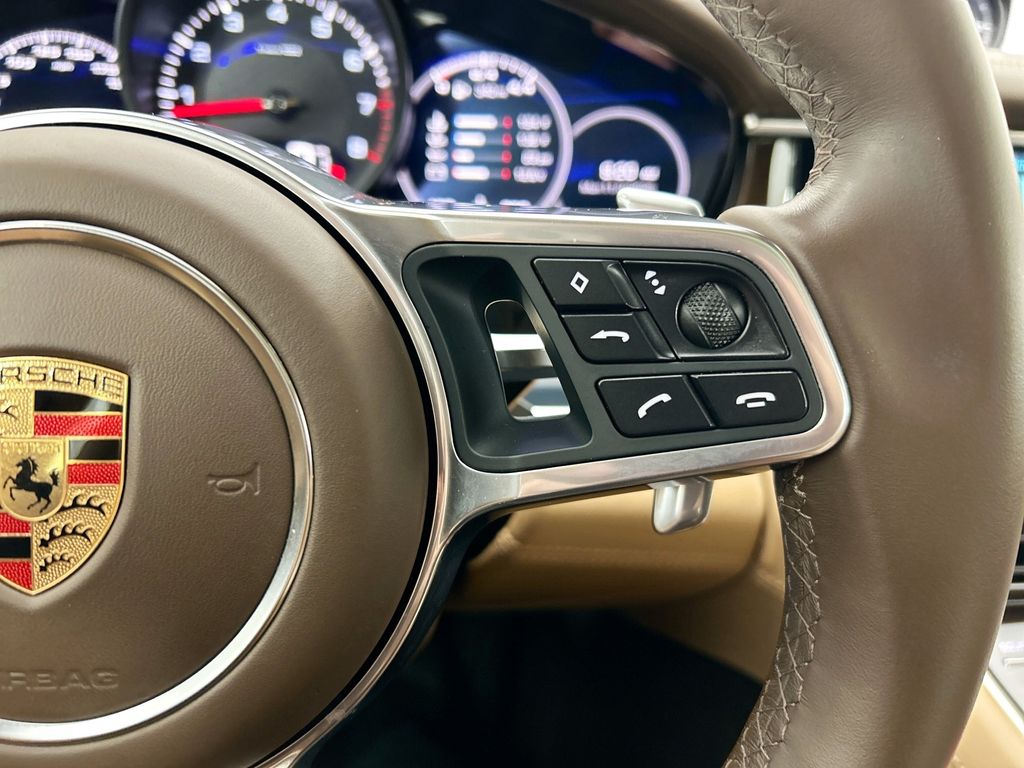 Thumbnail: 2019 Porsche Panamera - 15