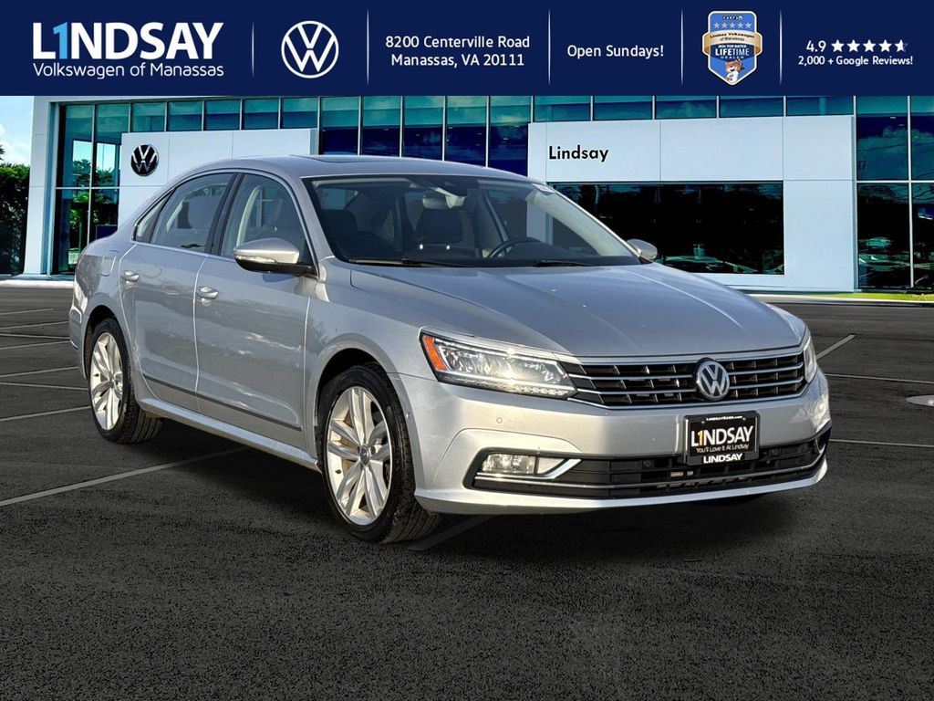 2018 Volkswagen Passat 2.0T SEL Premium FWD