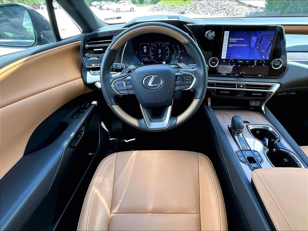 2024 Lexus RX — photo 17