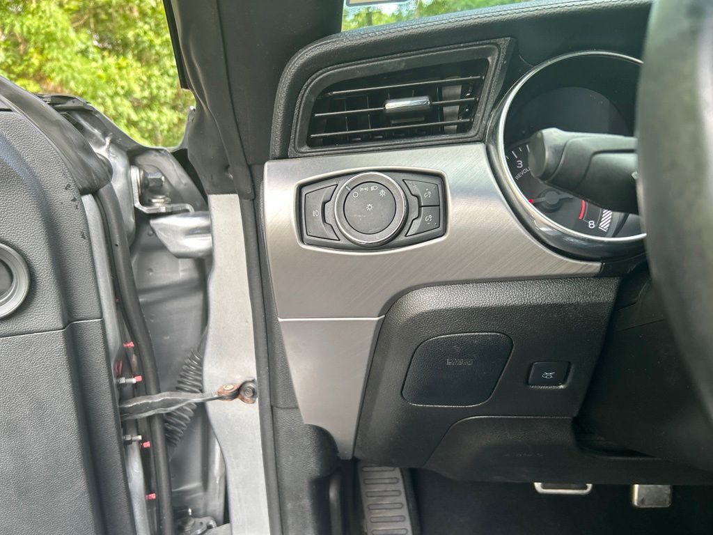 Used 2020 Silver Ford EcoBoost Premium image 25