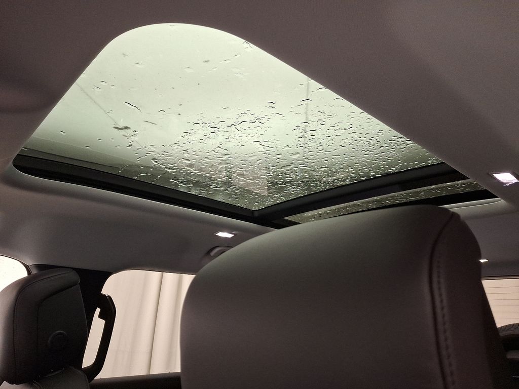 Thumbnail: 2025 Land Rover Defender - 8