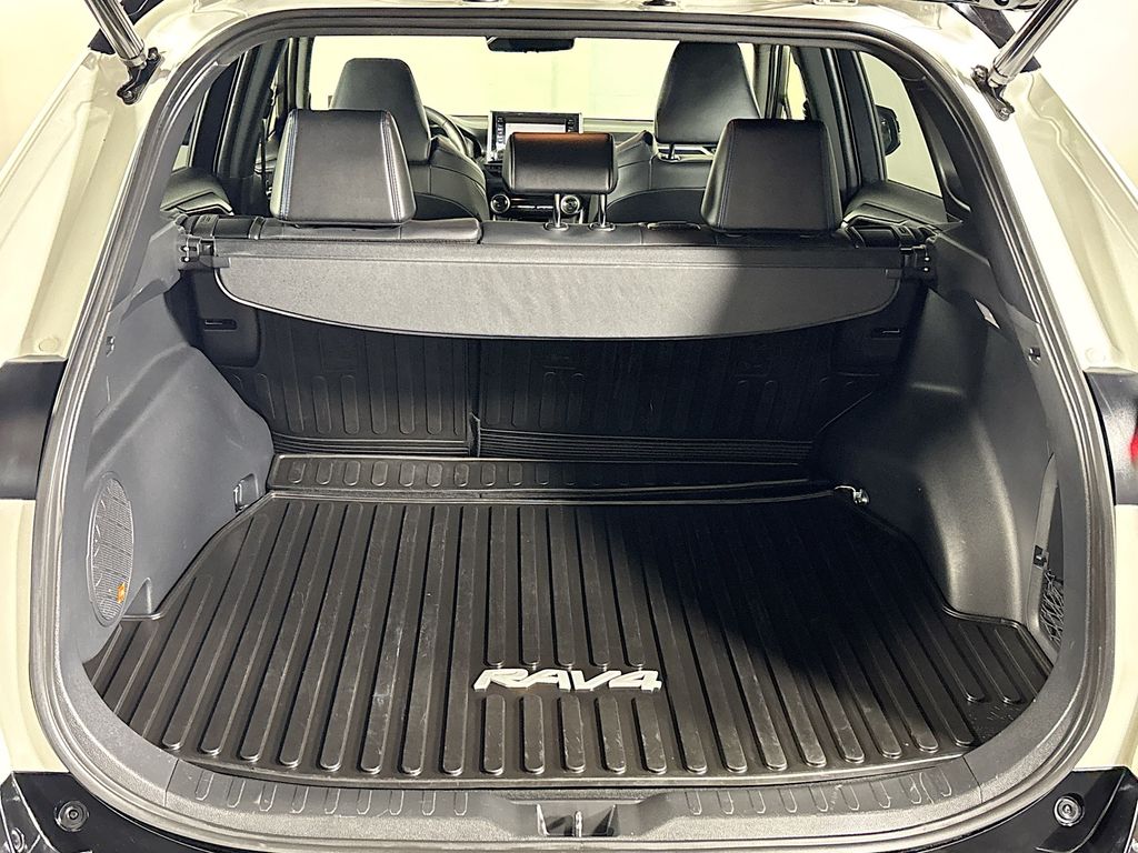 2020 Toyota RAV4 Hybrid XSE