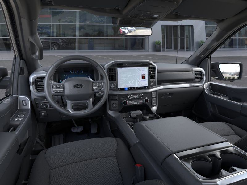 2025 Ford F-150 XLT photo 8