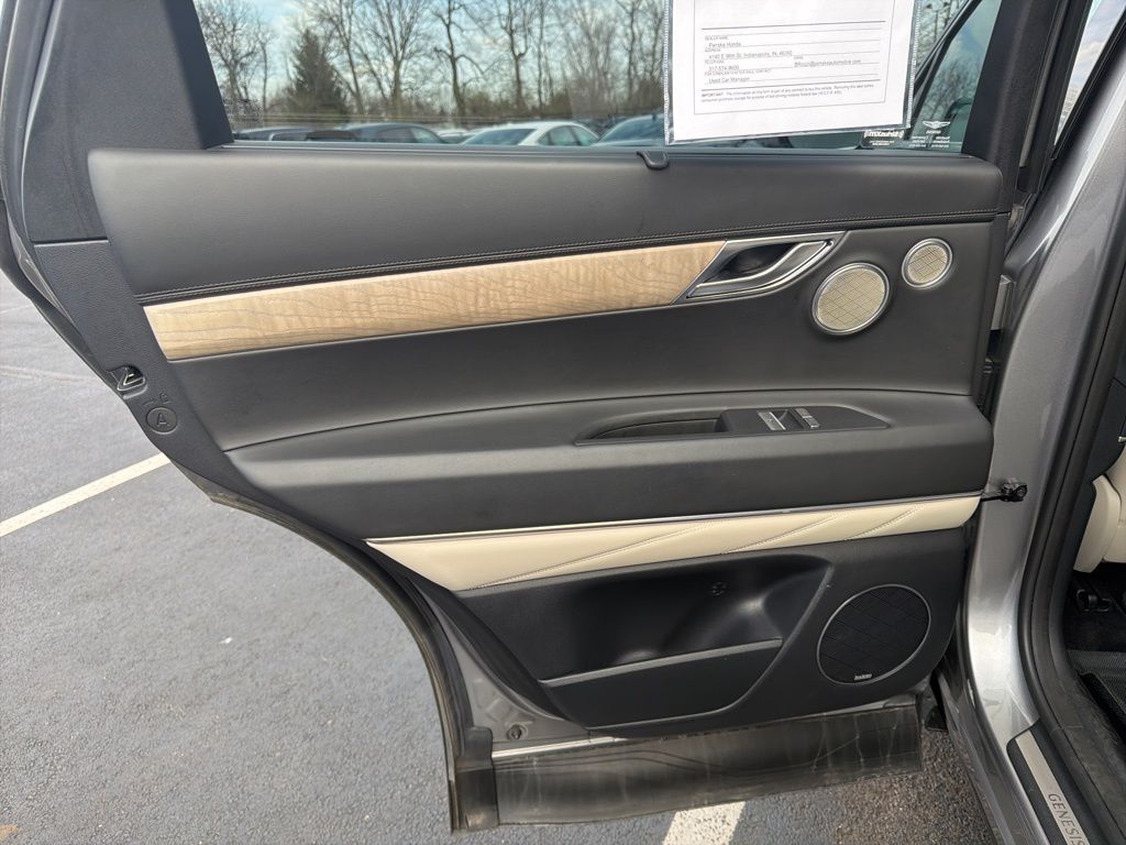 Thumbnail: 2023 Genesis GV80 - 20