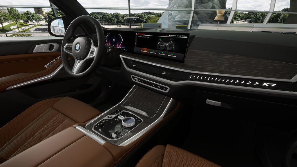 Thumbnail: 2026 BMW X7 - 14