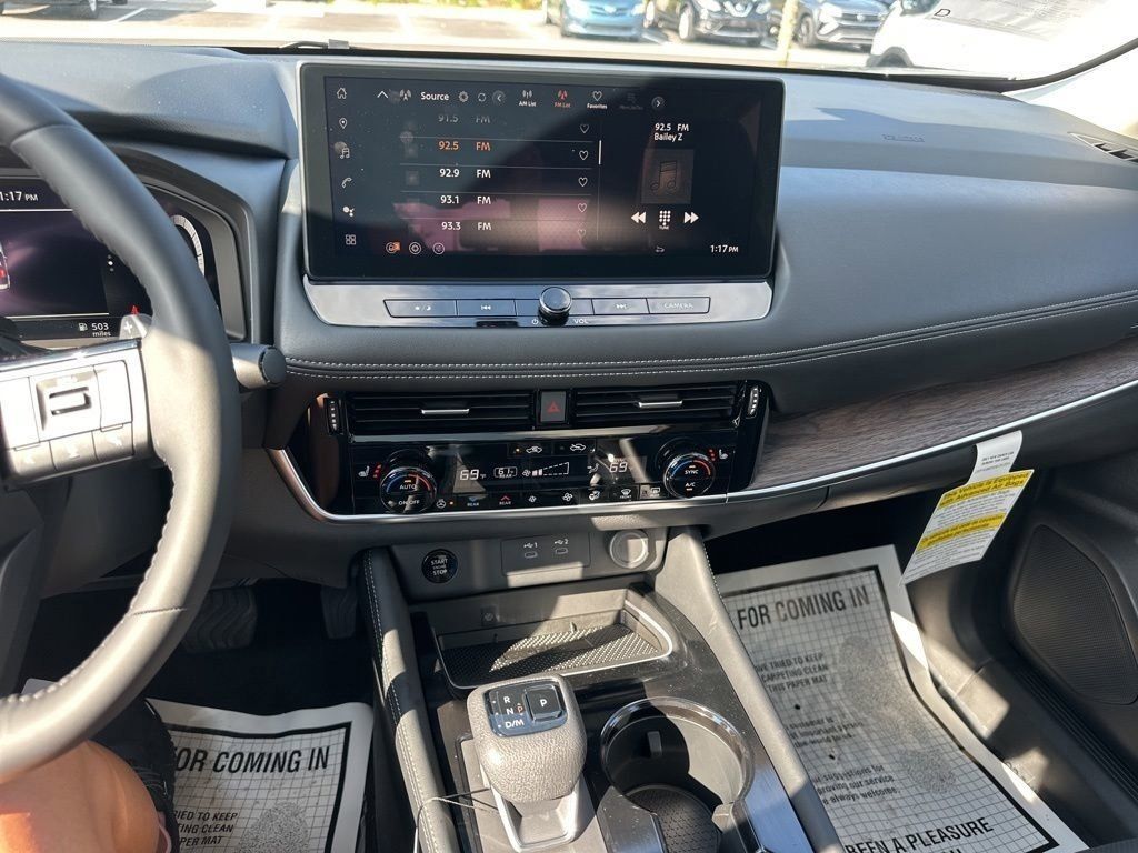 2025 Boulder Gray Pearl/Super Black Nissan Rogue Platinum FWD SUV