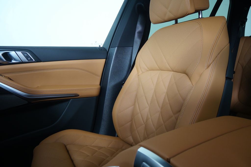 Thumbnail: 2026 BMW X5 - 21