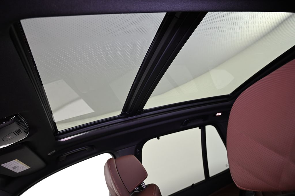 2025 BMW X5 xDrive50e 20