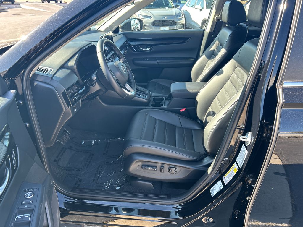 2025 Honda CR-V EX-L 9