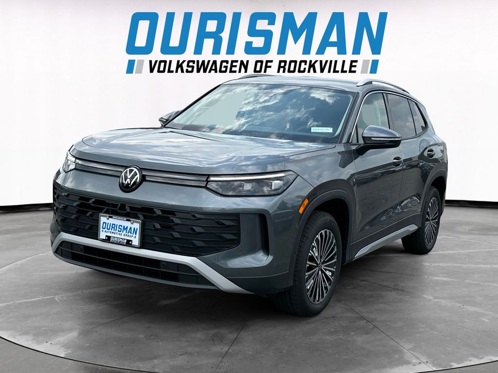 2025 Volkswagen Tiguan S photo 2