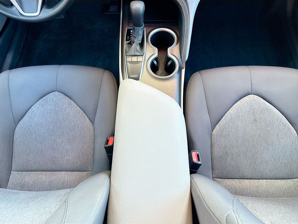 Thumbnail: 2023 Toyota Camry - 16