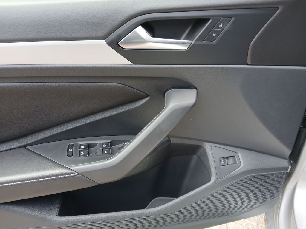 New 2026 Silver Volkswagen 1.5T Sport image 11