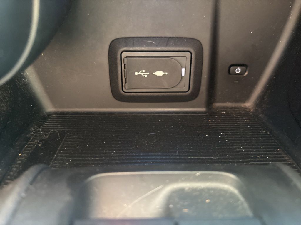 Used 2021  Toyota LE image 23