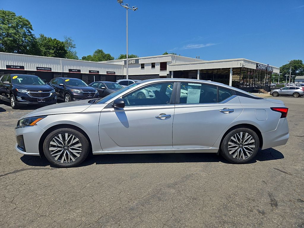 2024 Nissan Altima