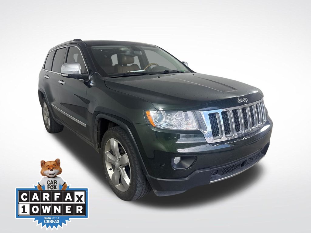 Natural Green Pearlcoat 2011 Jeep Grand Cherokee SUV / Crossover 4X2 5-Speed Automatic