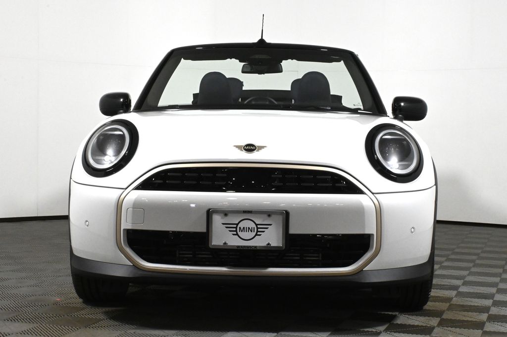 2025 MINI Cooper  17