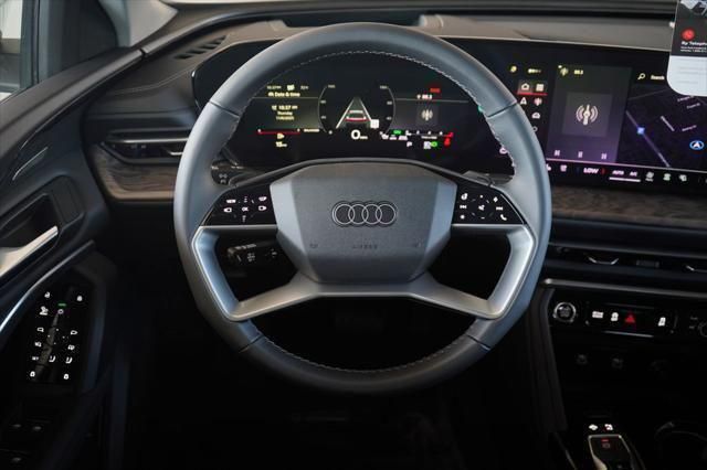 Thumbnail: 2025 Audi Q5 - 9
